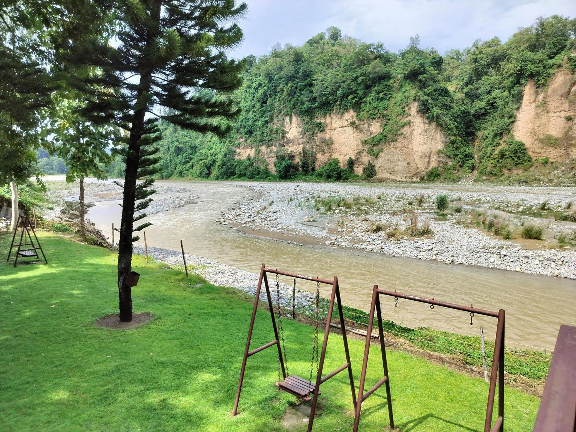 Bel-La Monde Hotel "Riverside" - Jim Corbett Garjia Εξωτερικό φωτογραφία