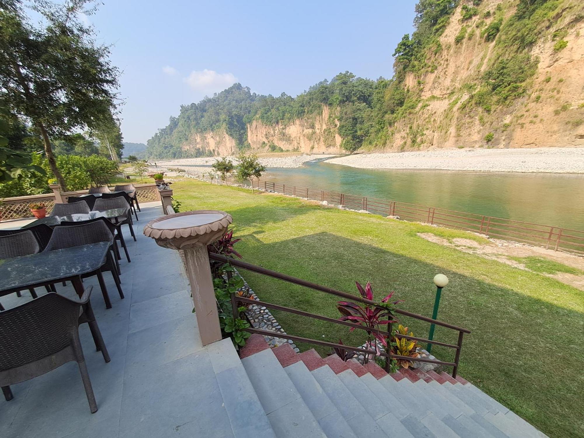 Bel-La Monde Hotel "Riverside" - Jim Corbett Garjia Εξωτερικό φωτογραφία