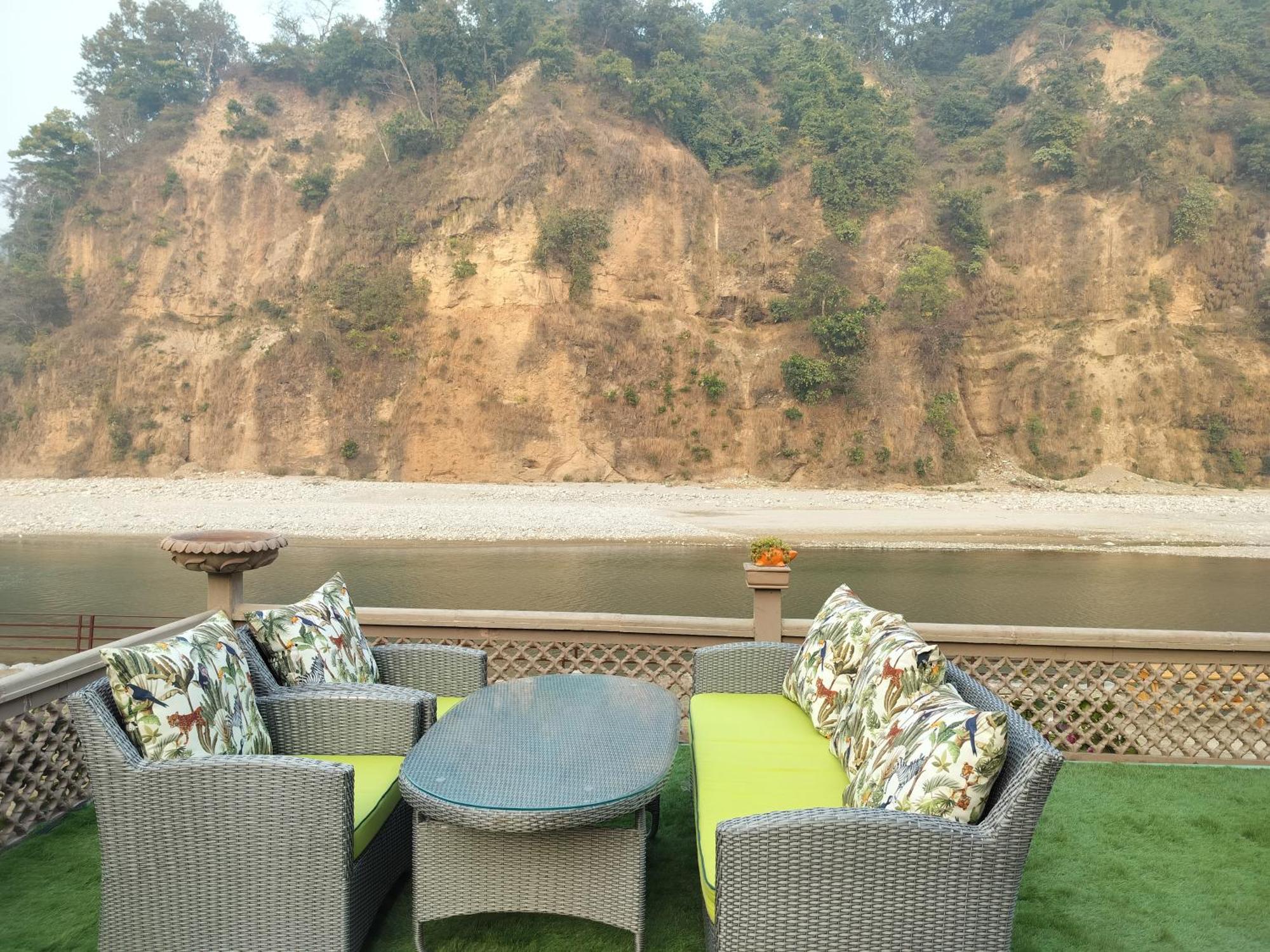 Bel-La Monde Hotel "Riverside" - Jim Corbett Garjia Εξωτερικό φωτογραφία